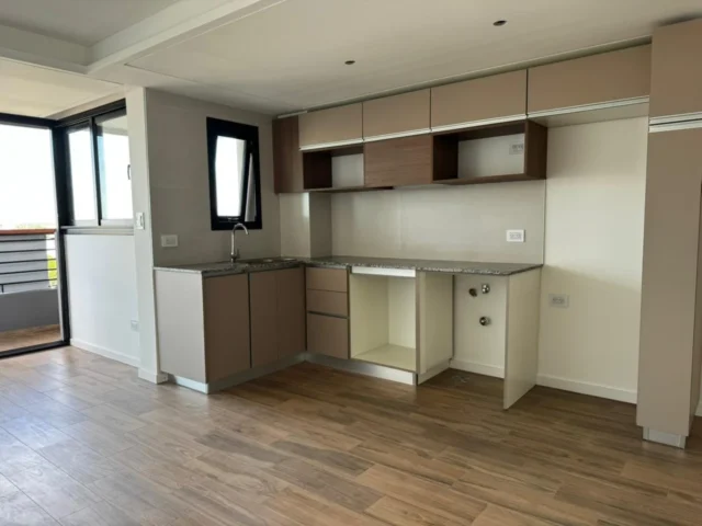 Departamentos, pisos y semipisos en Venta — Garay 3451