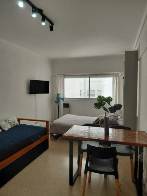 Departamentos, pisos y semipisos en Venta — Corrientes 2200
