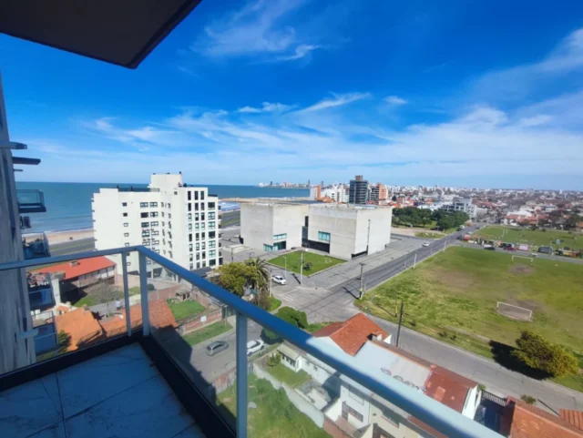 Departamentos, pisos y semipisos en Venta — Guitierrez 800