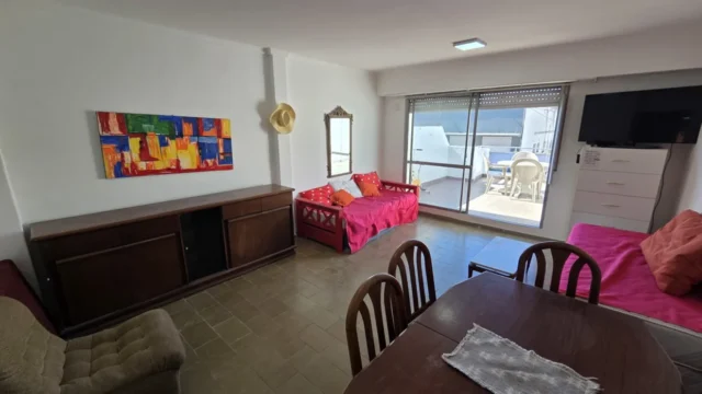 Departamentos, pisos y semipisos en Venta — SGO. DEL ESTERO 2131
