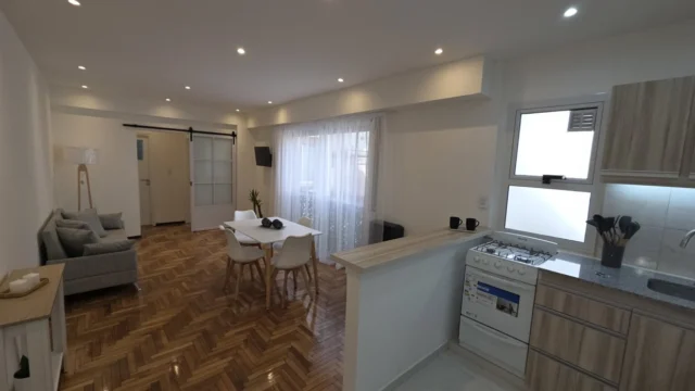 Departamentos, pisos y semipisos en Venta — COLÓN 2369