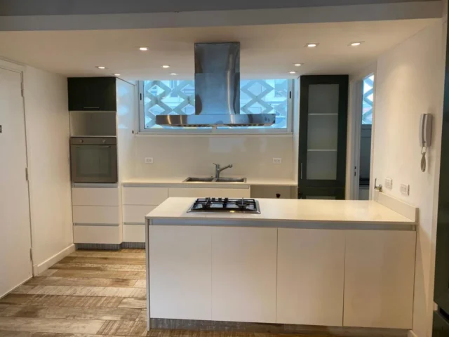 Departamentos, pisos y semipisos en Venta — Avellaneda 26