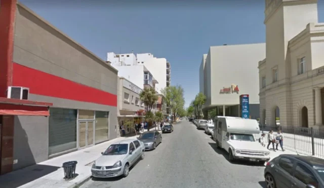 Locales en Venta — Sarmiento 2600