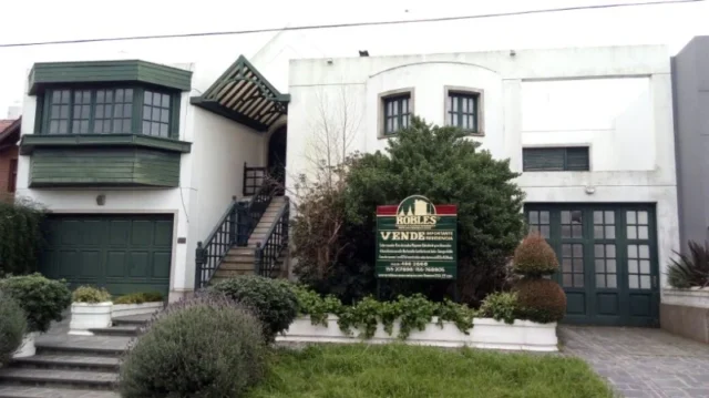 Casas, chalets en Venta — Alvear 4200