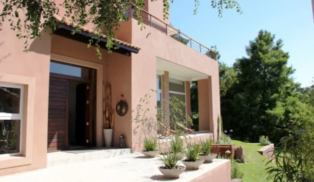Casas, chalets en Venta — Victor 300