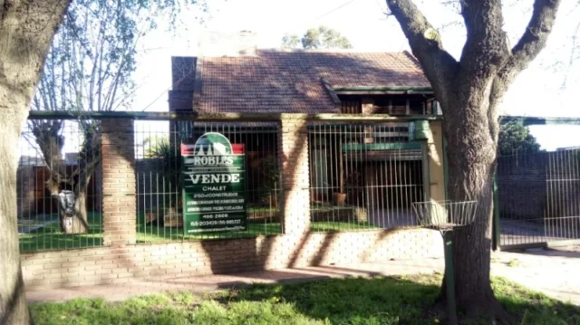 Casas, chalets en Venta — Los Eucaliptos 300