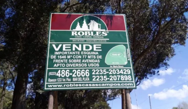Lotes y terrenos en Venta — Av. Mario Bravo esquina Av. 10 de Febrero