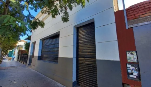 Locales en Venta — Gral. Roca 1353