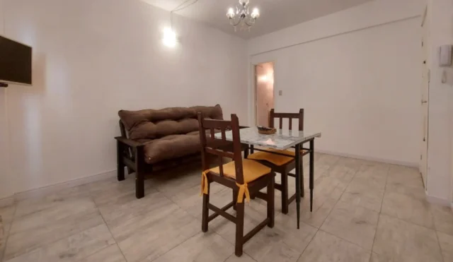 Departamentos, pisos y semipisos en Venta — Alberti 2032