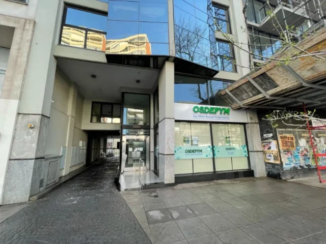Locales en Venta — Av. Colón 3073