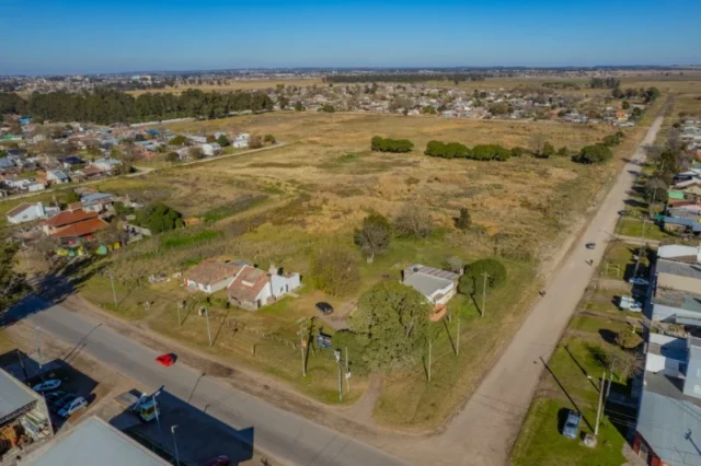 Lotes y terrenos en Venta — Av. Fermin Errea 2265
