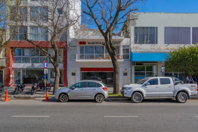 Locales en Venta — Independencia 3165