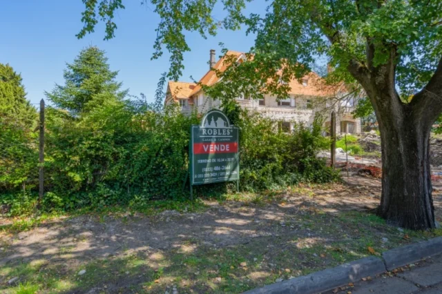 Lotes y terrenos en Venta — Almafuerte 1400
