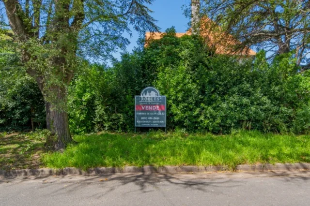 Lotes y terrenos en Venta — Almafuerte 1500