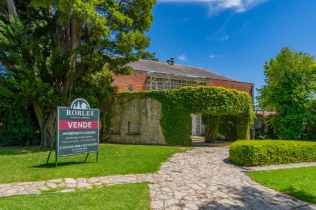 Casas, chalets en Venta — Paunero 3999