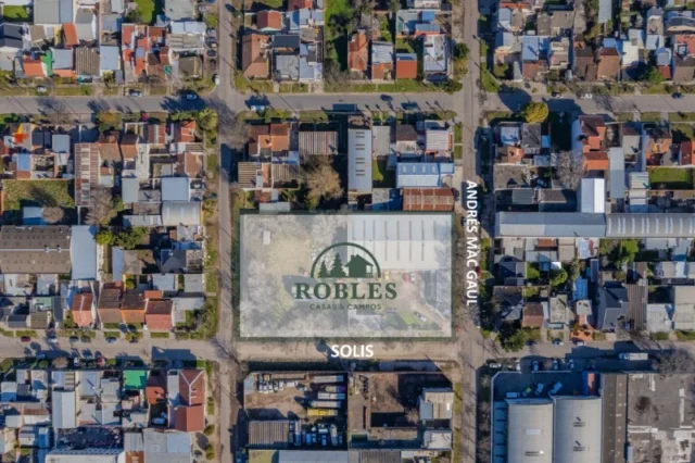 Galpones en Venta — Solis 9126