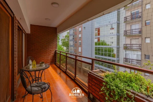 Departamentos, pisos y semipisos en Venta — Brown 2950