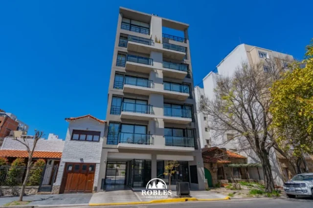 Departamentos, pisos y semipisos en Venta — Lamadrid 2932