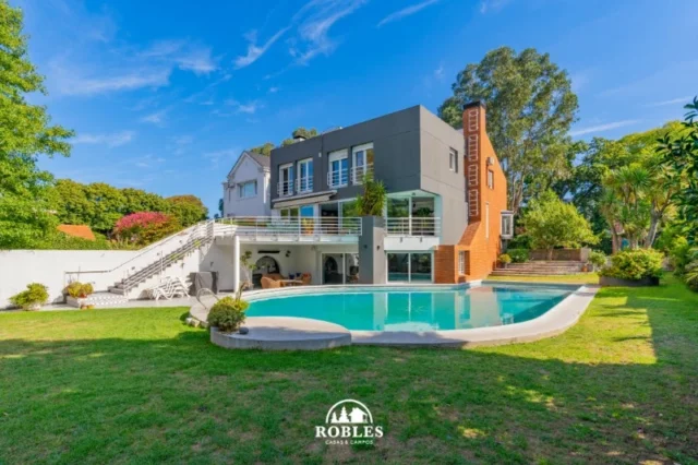 Casas, chalets en Venta — Saavedra 1943
