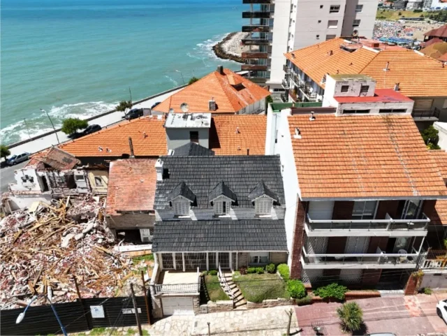 Lotes y terrenos en Venta — Mendoza 2056