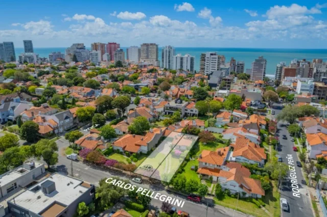 Lotes y terrenos en Venta — Pellegrini 3338
