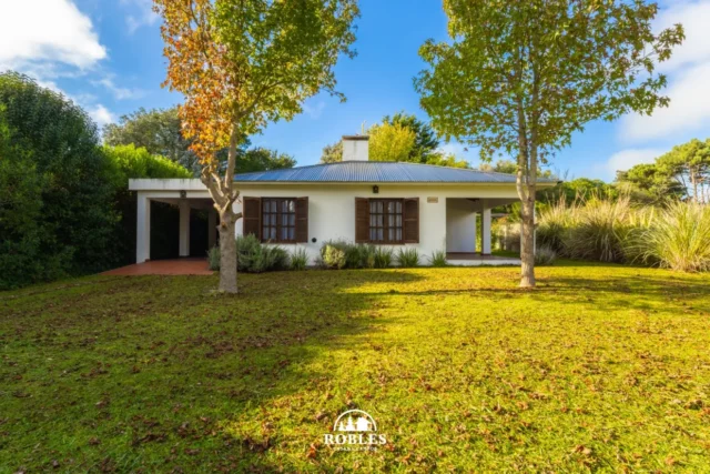 Casas, chalets en Venta — Calle 8 y calle 725