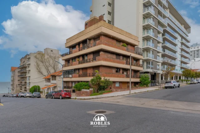 Departamentos, pisos y semipisos en Venta — Garay 92