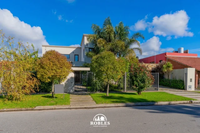 Casas, chalets en Venta — aragon 5448