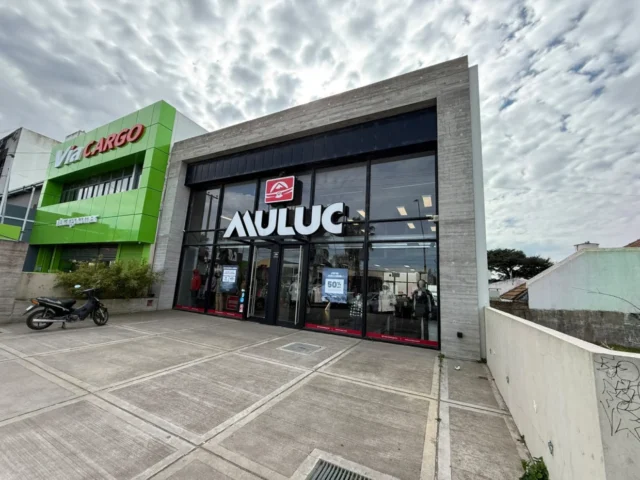 Casas, chalets en Alquiler — constitucion 4529