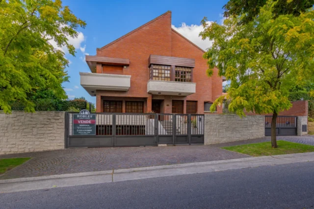 Casas, chalets en Alquiler — Mendoza 3660