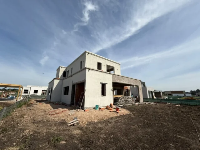 Casas, chalets en Venta — Casonas del Haras