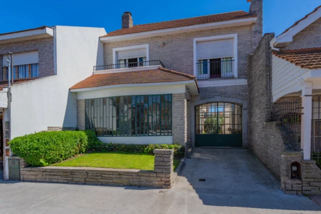 Casas, chalets en Venta — Santa Fe 3141