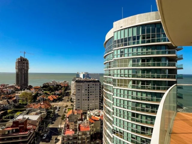 Departamentos, pisos y semipisos en Venta — Rawson 20