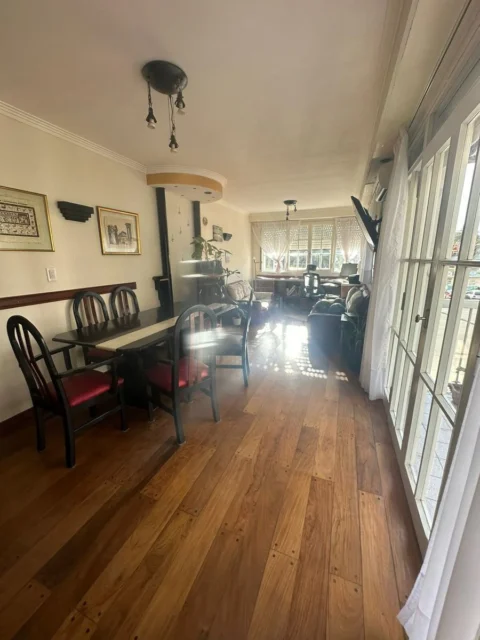Departamentos, pisos y semipisos en Venta — Avenida Colon 2000