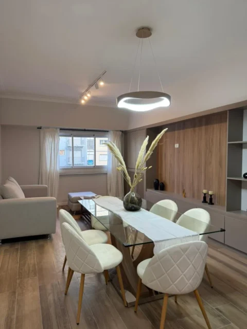 Departamentos, pisos y semipisos en Venta — Colon 1500