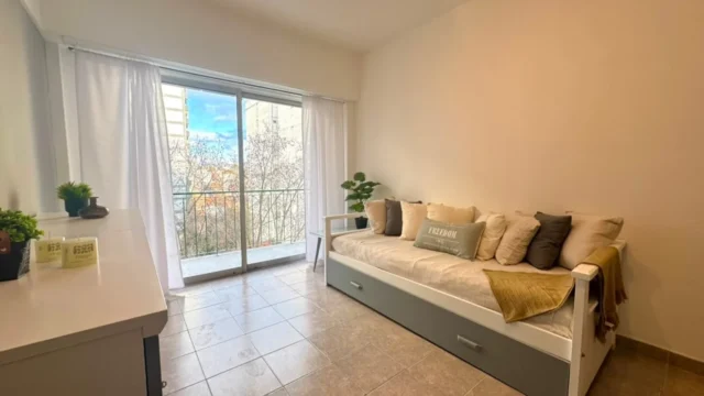 Departamentos, pisos y semipisos en Venta — Alsina 2500
