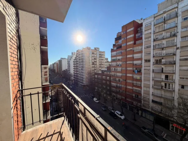 Departamentos, pisos y semipisos en Venta — Colon 2300