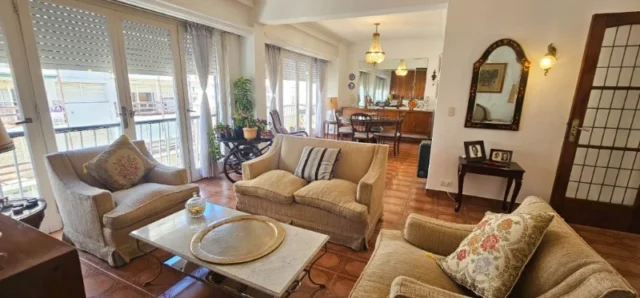 Departamentos, pisos y semipisos en Venta — Sgo del Estero 1700