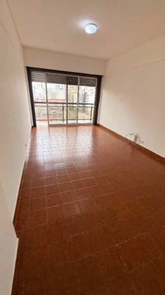 Departamentos, pisos y semipisos en Alquiler — Mitre 1800
