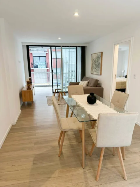Departamentos, pisos y semipisos en Venta — MORENO 2100