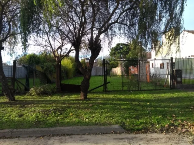 Lotes y terrenos en Venta — Lijo Lopez entre Calasanz y La Salle