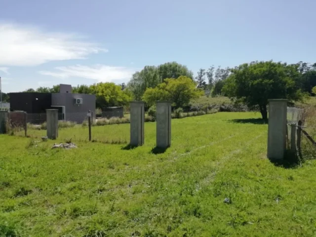 Lotes y terrenos en Venta — Los Olivares 656