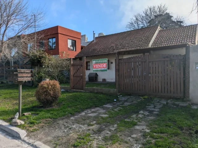 Casas, chalets en Venta — Bermejo 2800