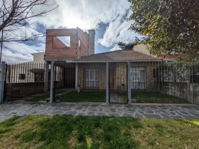 Casas, chalets en Venta — William Morris 1700