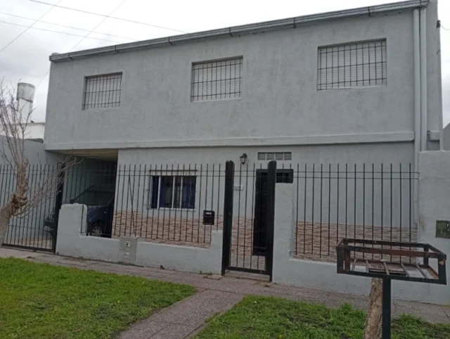 Casas, chalets en Venta — Posadas 1600