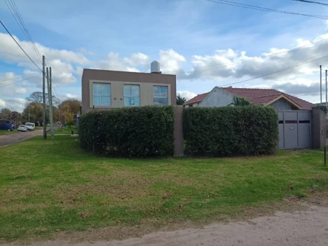 Casas, chalets en Venta — Gutemberg 2515