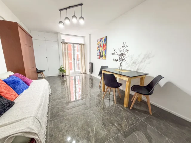 Departamentos, pisos y semipisos en Venta — ALSINA 2200
