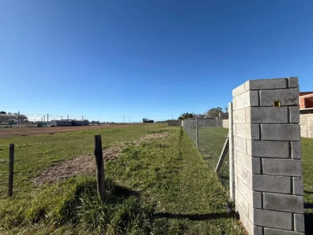 Lotes y terrenos en Venta — VIEDMA Y AGUATERO