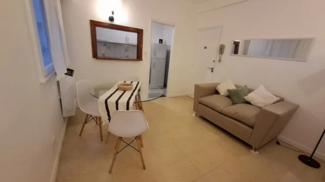 Departamentos, pisos y semipisos en Venta — BOLÍVAR 2250