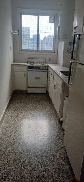Departamentos, pisos y semipisos en Venta — RIVADAVIA 2450